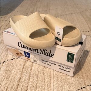 32 Degrees Cool Cushion Slide Sandals in Tan Unisex Men Women Large